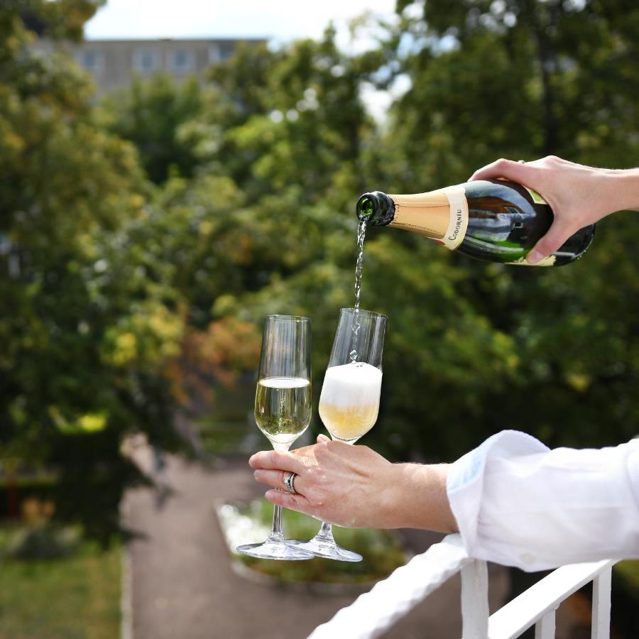 Huskvarna Stadshotell Ngoại thất bức ảnh
